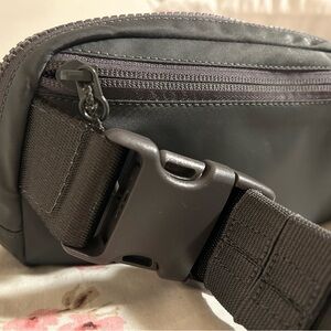 Lululemon belt bag